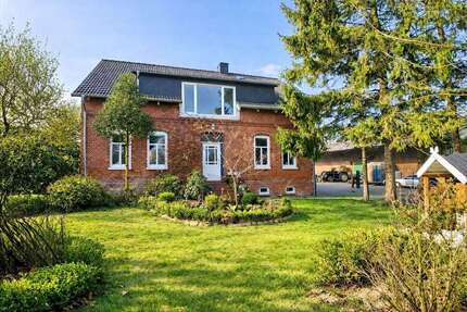 Haus zum Kaufen in Freiburg (Elbe) 649.000,00 € 204 m²