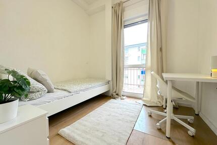 Moderne 3er-WG in Mannheim-Rheinau | Möbliert ab 455€ warm mit Balkon