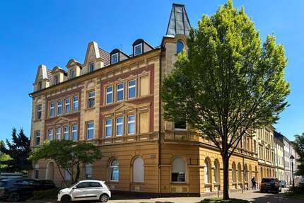 Haus zum Kaufen in Gelsenkirchen 1.200.000,00 € 1530 m²