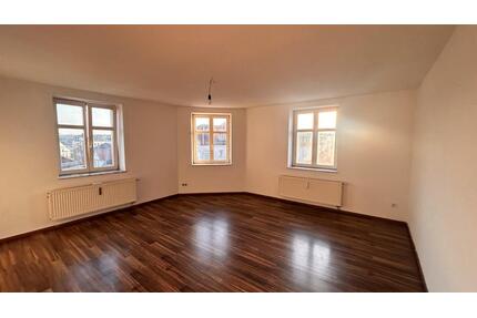 Charmante, lichtdurchflutete Dachgeschosswohnung in Zwickau