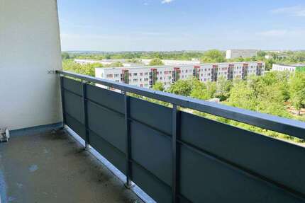Wohnung zum Mieten in Halle (Saale) 239,00 € 37 m²