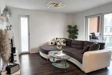 Schöne 3. Zi. Wohnung mit Balkon, Badewanne u. Dusche, Einbauküche und Tiefgarage - Villingen-Schwenningen Kopsbühl