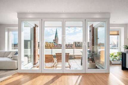 Wohnung zum Mieten in Lüneburg 2.790,00 € 188 m²