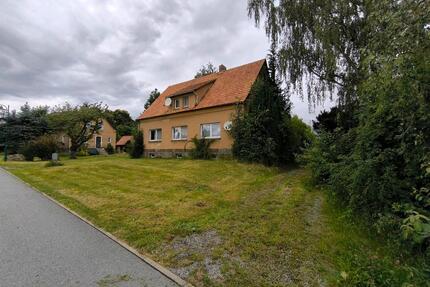 Einfamilienhaus mit Grundstück in Lawalde - Löbau