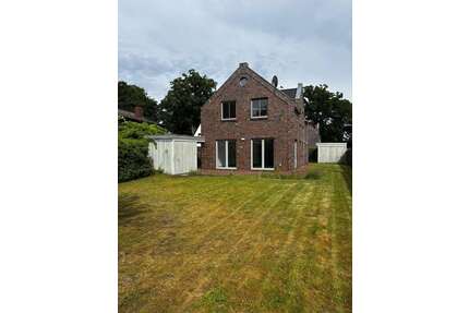 Haus zum Kaufen in Oldenburg Etzhorn 650.000,00 € 110 m² - Oldenburg / Etzhorn