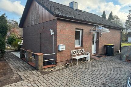 Kleiner Bungalow auf Eigentumsgrundstück - Handeloh