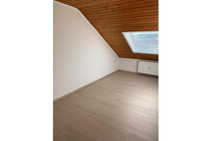 4ZKB-Dachgeschoss-Wohnung in Mayen zu vermieten