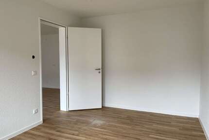 Wohnung zum Mieten in Leverkusen 1.040,00 € 57.81 m²