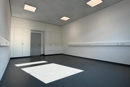 Moderne Gewerbefläche – ideal für Praxis oder Büro - Hechingen