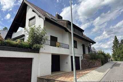 Haus zum Mieten in Stuttgart 3.000,00 € 192 m²