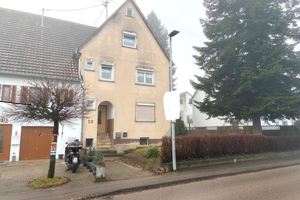 Zweifamilienhaus in Notzingen mit Potenzial zur individuellen Gestaltung