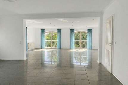 Wohnung zum Mieten in Höringen 1.300,00 € 200 m²