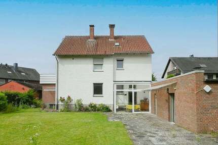 Haus zum Kaufen in Steinhagen, Westfalen 388.500,00 € 200 m²