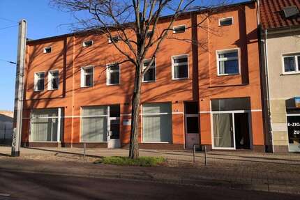 Haus zum Kaufen in Magdeburg 965.000,00 € 615 m²