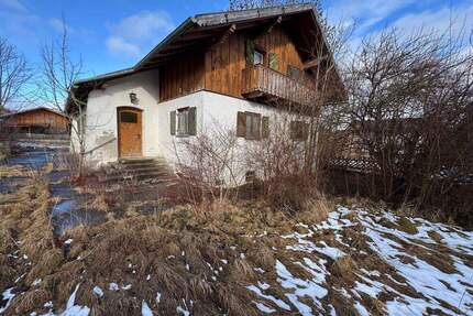 Großzügiges Grundstück mit Altbestand in Burggen bei Schongau zu verkaufen!