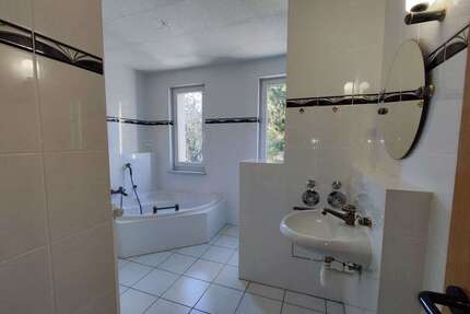 Wohnung zum Kaufen in Sehmatal 51.000,00 € 64.75 m²