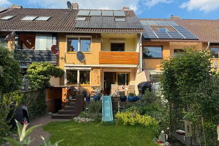 Gepflegtes Reihenmittelhaus mit Garten, Terrasse und viel Platz - Seelze