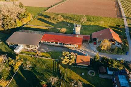 Haus zum Kaufen in Aichhalden 1.175.000,00 € 250 m²