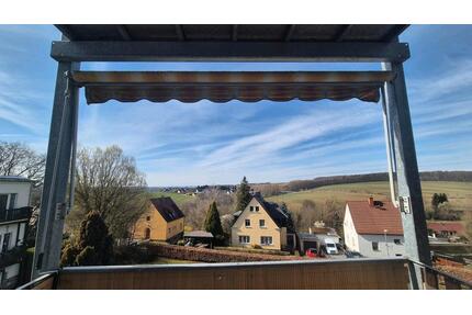 ruhige 2,5 Zimmer-Wohnung mit Balkon 56qm - Waldenburg