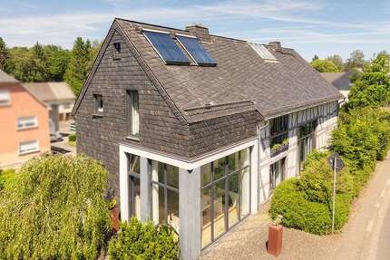 Haus zum Kaufen in Hattert 375.000,00 € 196 m²