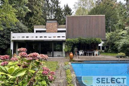 Wohnhaus mit Schwimmbad und Garage in außergewöhnlicher exklusiver Wohnlage auf dem Scheidter Berg - Saarbrücken / Scheidterberg