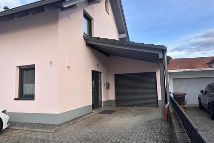 Einfamilienhaus - 480.000,00&nbsp;EUR Kaufpreis, ca.&nbsp; 160,00&nbsp;m&sup2; in Otterbach (PLZ: 67731)