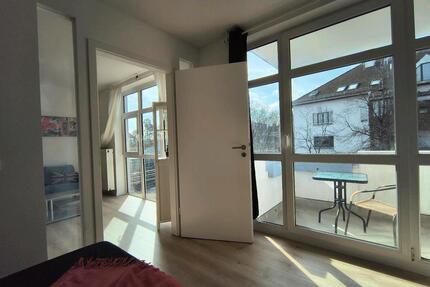 Top gelegene, helle, möbilierte 2 Zimmerwohnung - Unterhaching