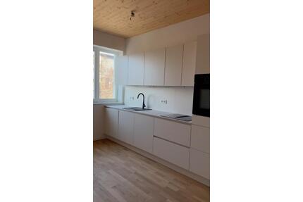 Neubau-Highlight: Sofort einziehen in 3-Zi.-Wohnung über den Dächern Berlins!