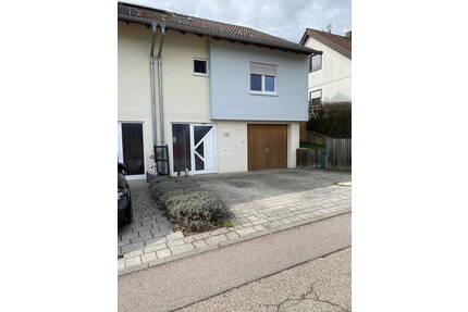 Doppelhaushälfte - 540.000,00&nbsp;EUR Kaufpreis, ca.&nbsp; 120,00&nbsp;m&sup2;&nbsp;Wohnfl&auml;che in Friolzheim (PLZ: 71292)