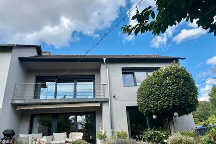 Moderne Doppelhaushälfte in Hemmingen