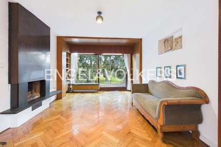 Haus zum Kaufen in Krefeld 525.000,00 € 191 m²