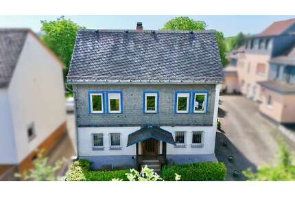 Kleines charmantes EFH in Sinn OT mit Garten