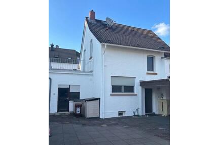 VON PRIVAT! Modernes freistehendes EFH in zentraler Lage - Rüsselsheim am Main