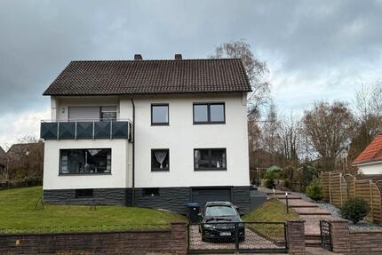 Modernisiertes Zweifamilienhaus mit großem Grundstück in Löhne
