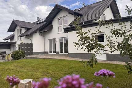 Haus zum Kaufen in Habichtswald 500.000,00 € 120 m²