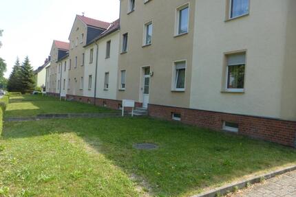 Schöne und helle 3-Raum Wohnung, Dessau-Ziebigk, Carport, Balkon - Dessau-Roßlau