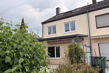 Haus zum Mieten in Oestrich-Winkel 1.350,00 € 104 m²
