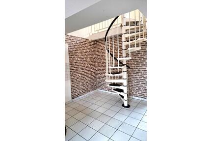 Traumhafte Maisonette im 5. Stock: Zentral, Sonnig & Bequem! ☀️ - Mönchengladbach Süd