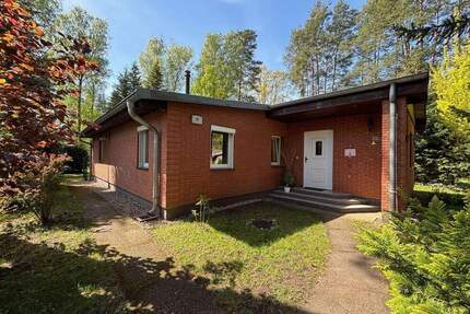 * EFH * Bungalowstil * ruhig und grün gelegen * - Oranienburg Schmachtenhagen