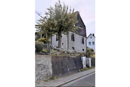 Familienhaus mit viel Potenzial zu verkaufen - Plettenberg