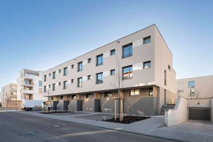 Haus zum Mieten in Weinstadt-Endersbach 2.660,00 € 164.31 m²