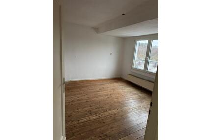 2 ZKB + Spitzboden in bester Lage & WG geeignet - Lüdenscheid Staberg