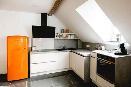 Möblierte Wohnung - 990,00&nbsp;EUR Kaltmiete, ca.&nbsp; 54,00&nbsp;m&sup2; in Remscheid (PLZ: 42855) Lüttringhausen