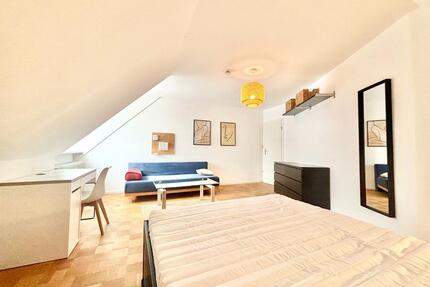 Zimmer frei in moderner, voll möblierter 160 qm großer 5-er WG - Inning am Ammersee