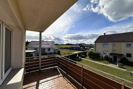 3-Zimmer-Wohnung in Bergen mit Südwest-Balkon und Einbauküche