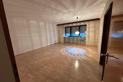 5 Zimmer Wohnung inkl.EBK - 1.200,00&nbsp;EUR Kaltmiete, ca.&nbsp; 150,00&nbsp;m&sup2; in Kehl (PLZ: 77694)