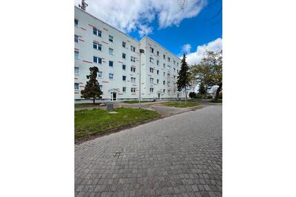 4-Raumwohnung in Cracau - ideal für Paare oder WG - Balkon - offene Küche - Magdeburg Brückfeld