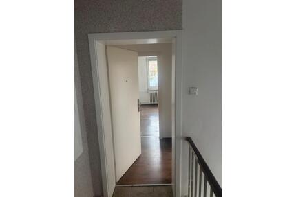 Schöne DG-Wohnung mit 36,20 m² – gemütlich & zentral (Ge-Buer) - Gladbeck Brauck