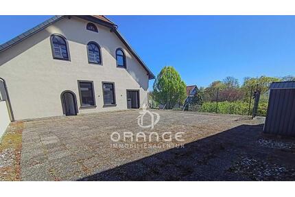 ***2-Zimmer-Wohnung mit großer Dachterrasse*** - Enger