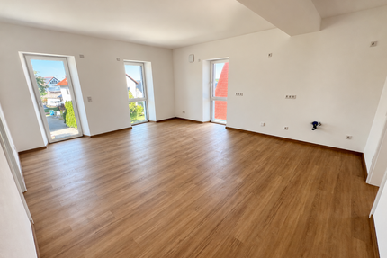 Wohnung zum Kaufen in Adelsdorf 299.500,00 € 67 m²